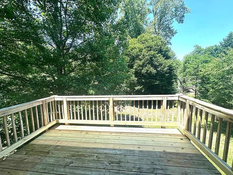 6225 Igo Rd — Photo 27