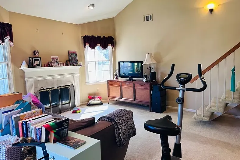 3 bed, 1881 sqft, $3,300 — Photo 4