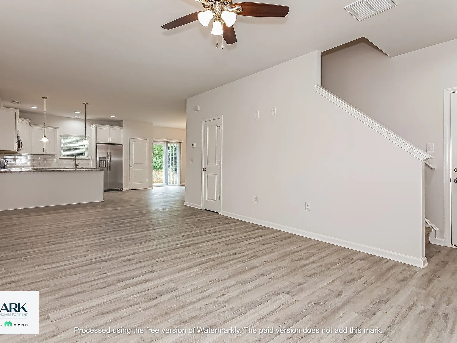 4 bed, 3.0 bath, 1865 sqft, $2,266 — Photo 4