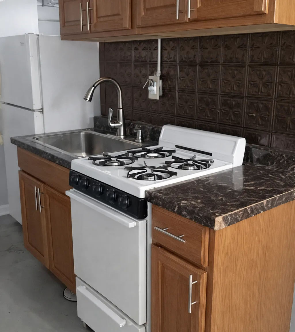 7 bed, $3,500 — Photo 4