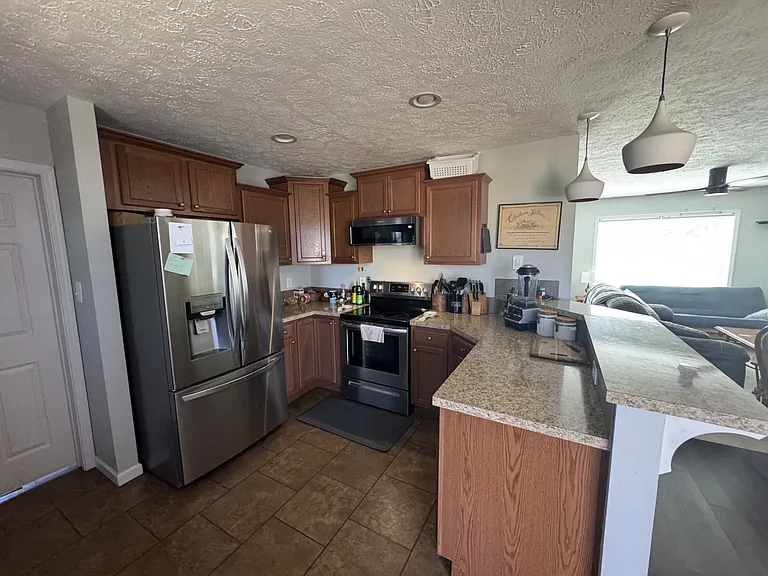 596 White Laurel Ln — Photo 7