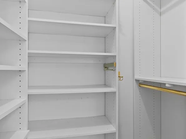 525 West 238th Street image 13 of 19