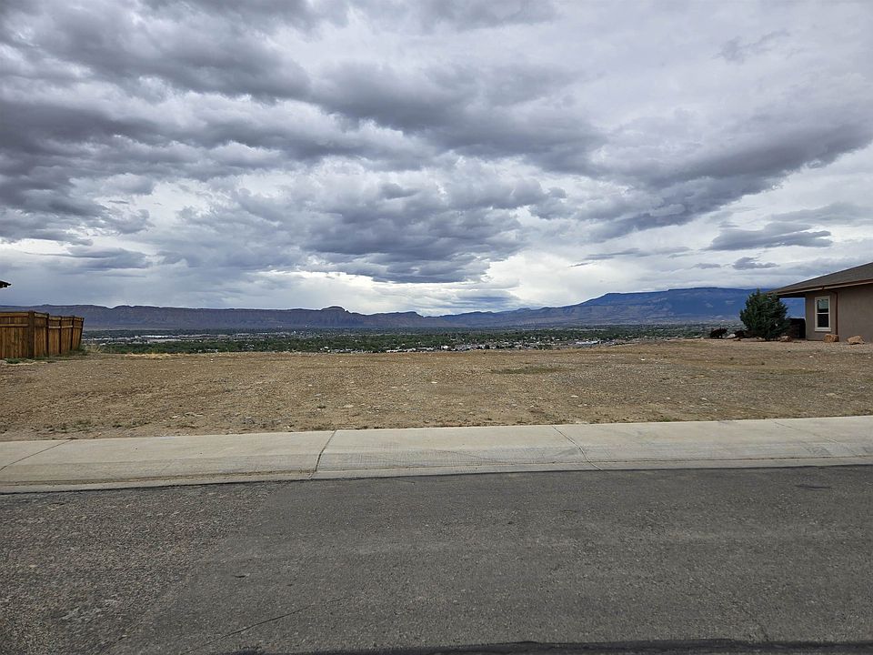 1st image of 2674 Lookout Ln