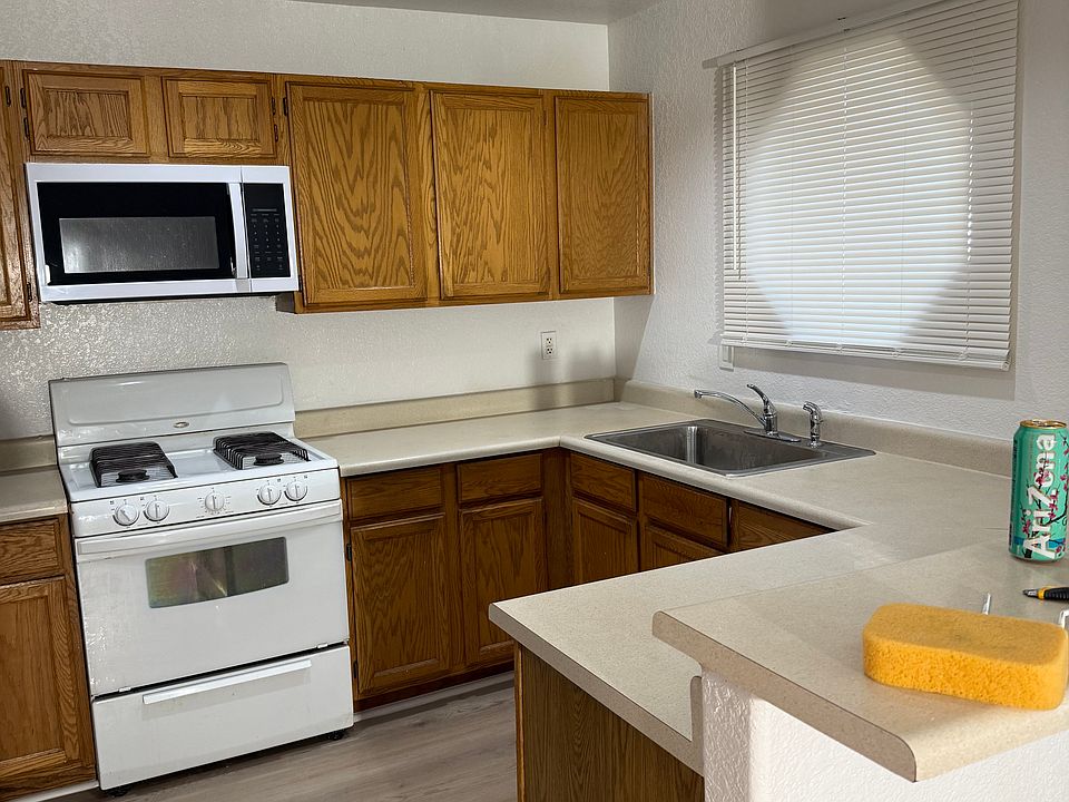 1st image of 5044 S Rainbow Blvd Unit 204