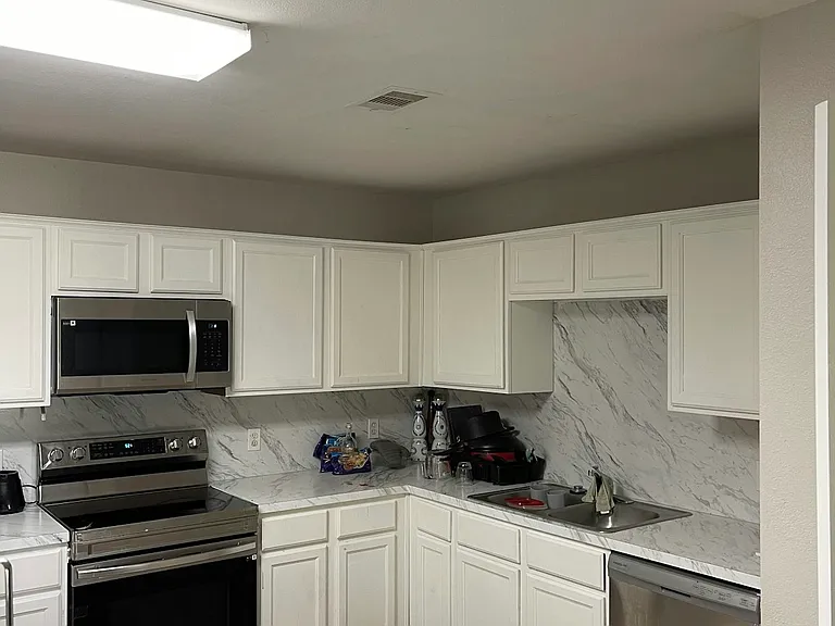 23470 High Point St #D — Photo 4