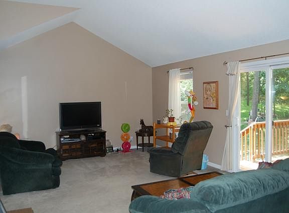 2nd image of 10140 Shearer Dr