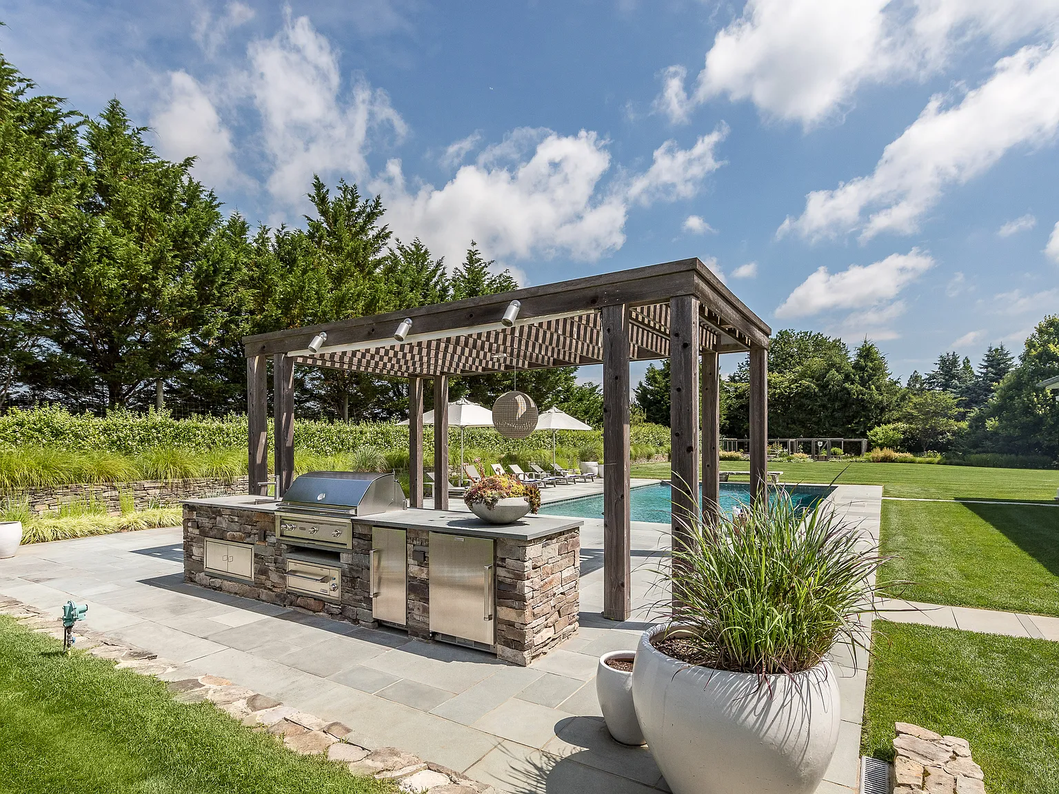 Stunning Rental in Bridgehampton Horse Country — Photo 4