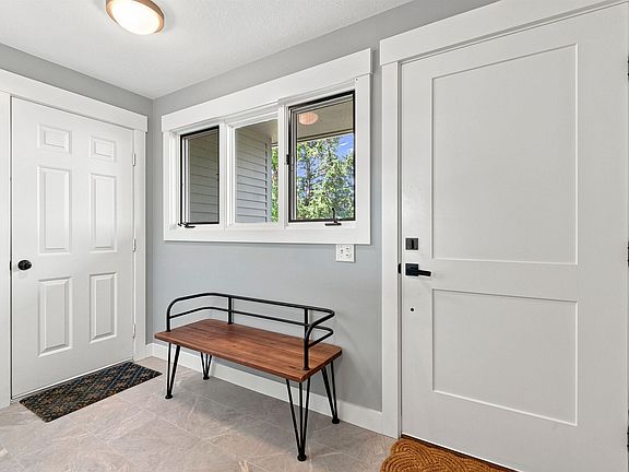 5th image of 16 Eagle Ridge Road #1