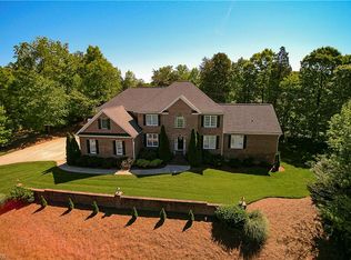 1206 Devlin Ct, High Point, NC 27262