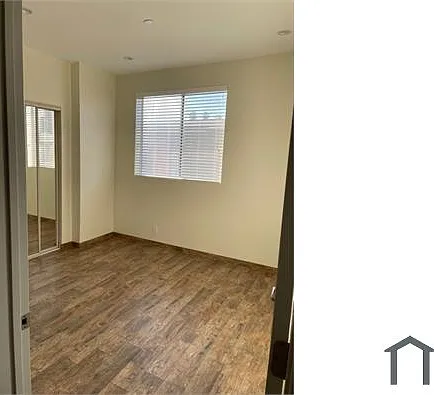 953 N Normandie Ave #300 — Photo 11