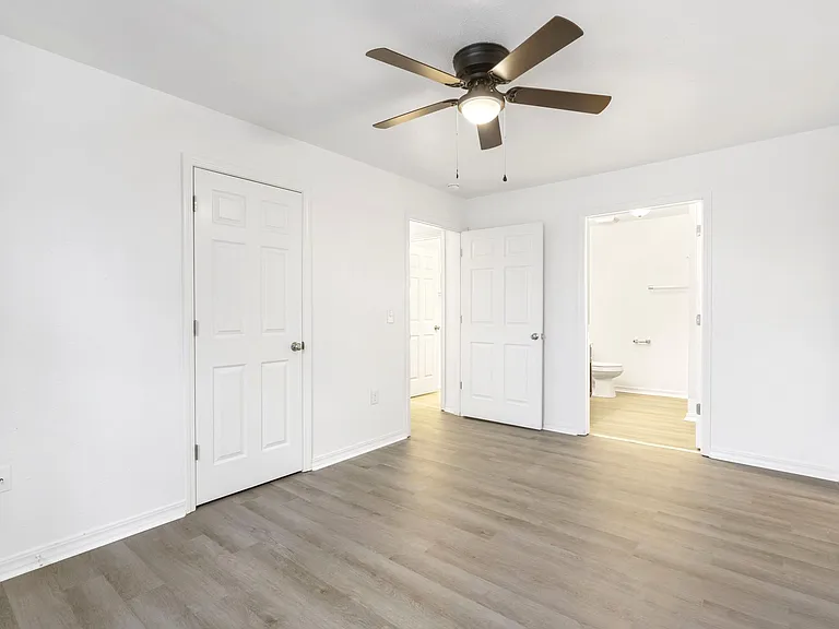 1211 N Viola St — Photo 11