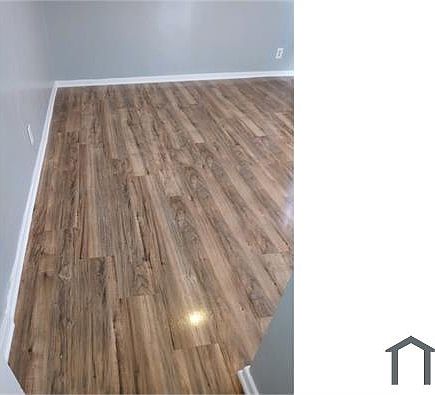 4th image of 1124 W 117th St #8