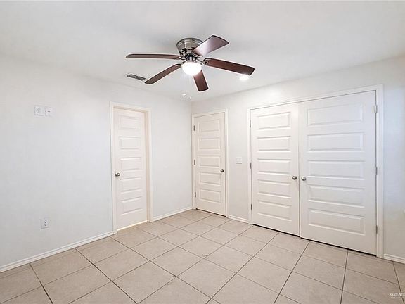 5th image of 3307 Magdalena St APT 3