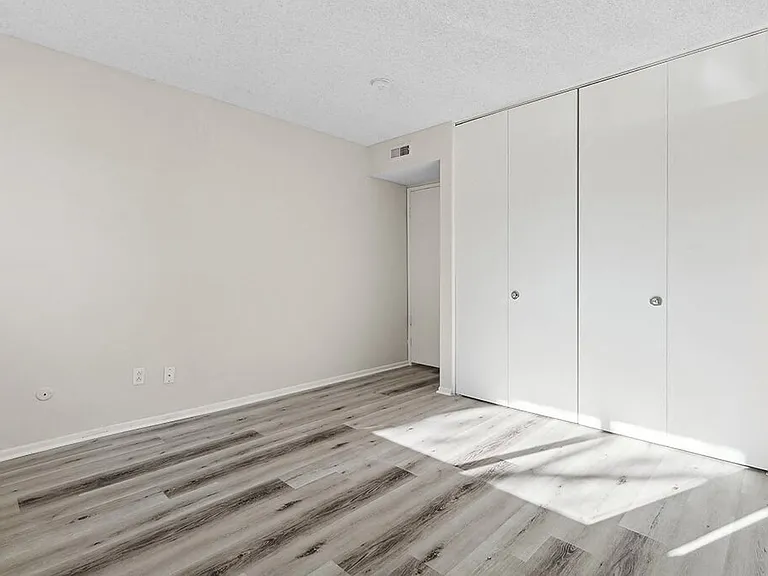Canyon Rim Apartments — Photo 3