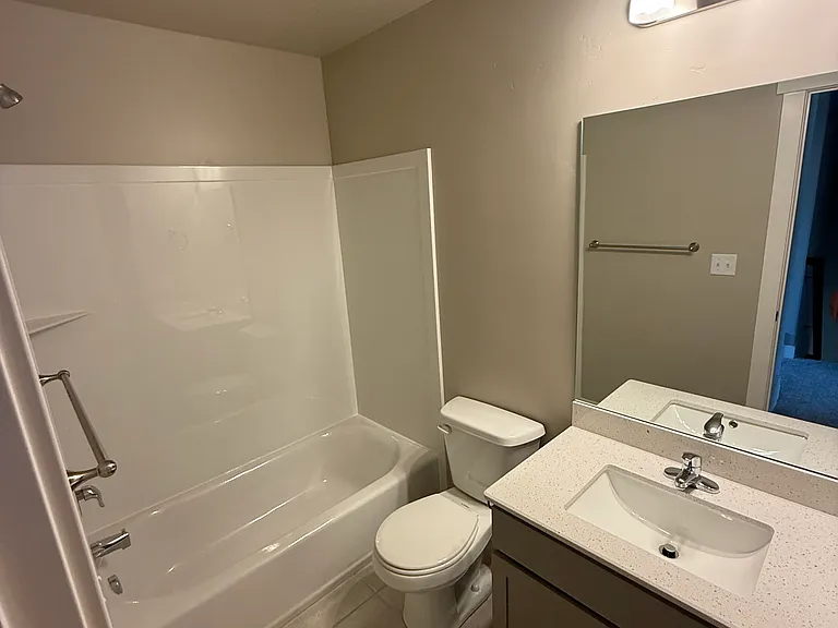 1431 W 500 N — Photo 12