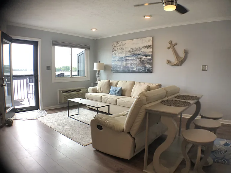 102 Clarendon Dr — Photo 10