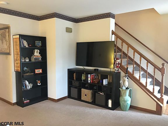 5th image of 283 Oakwood Ave