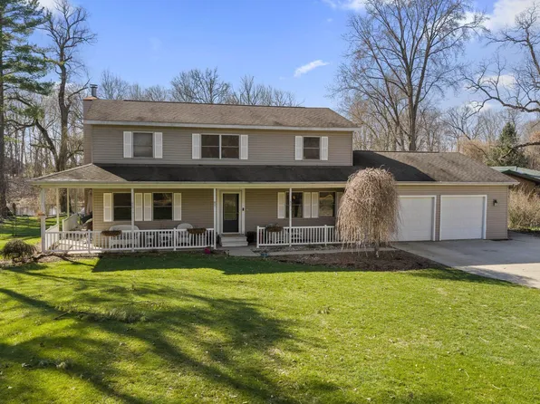 70820 Sunrise Dr, Edwardsburg, MI 49112