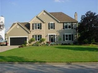 2411 Hunters Rdg, Youngstown, OH 44512