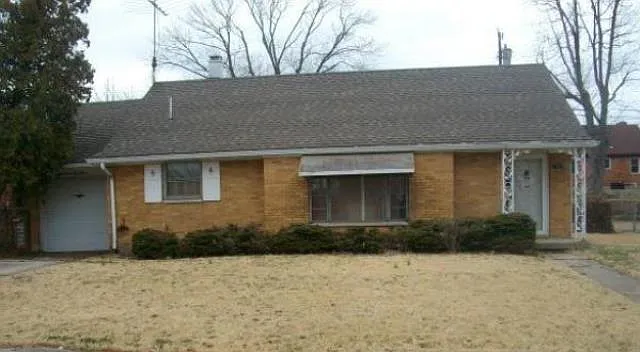 1467 Princeton Dr photo 1