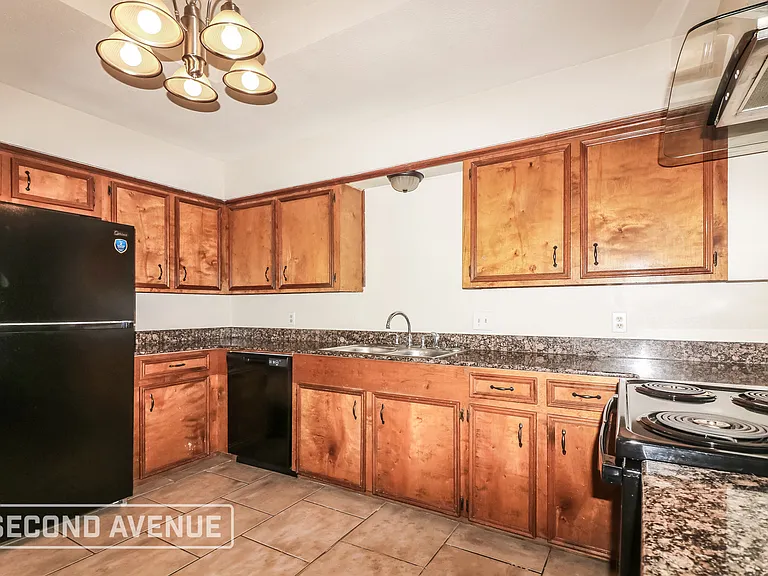 4301 Catfish Dr — Photo 9