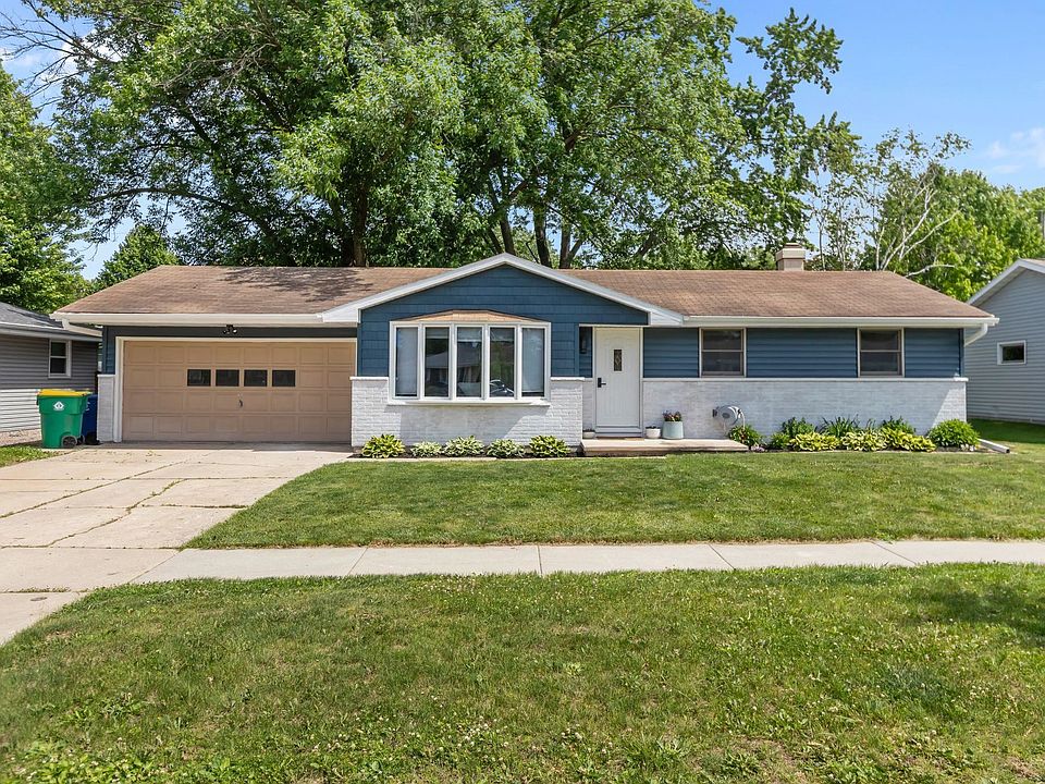 1st image of 334 Westplain Dr