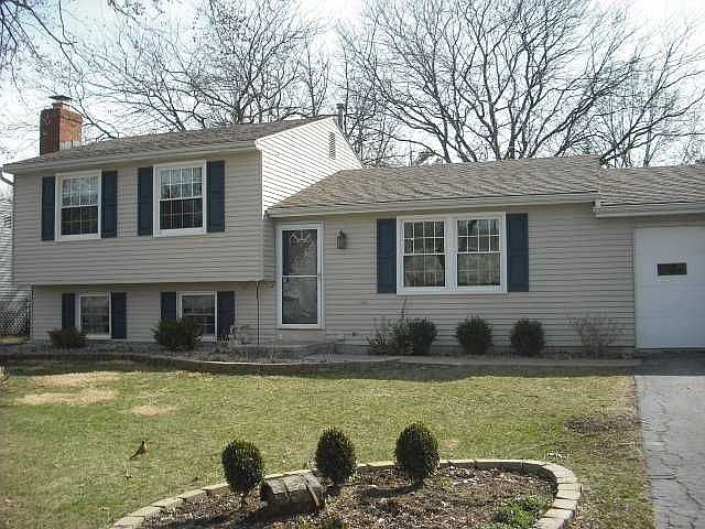 1st image of 285 Southwood Dr