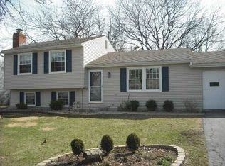 285 Southwood Dr, Perrysburg, OH 43551