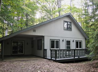 588 Michaywe Dr, Gaylord, MI 49735