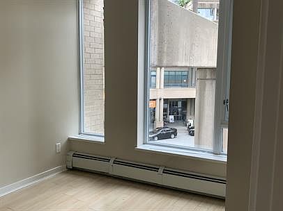 5th image of 188 Keefer Pl #223