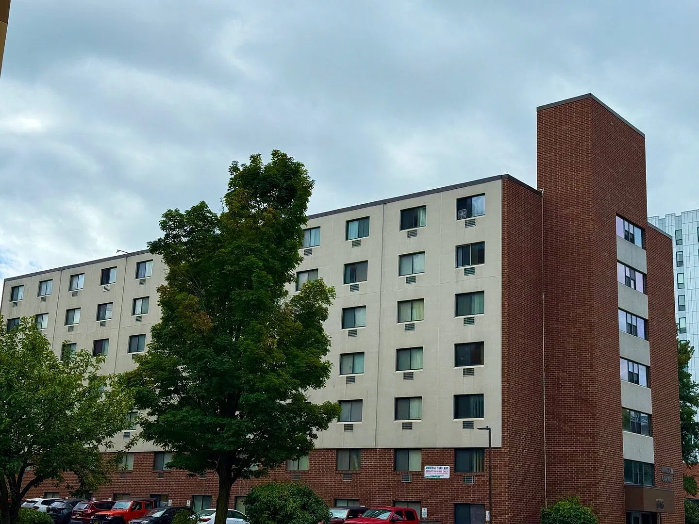 University Gateway-404,601,602,603,702 — Photo 1