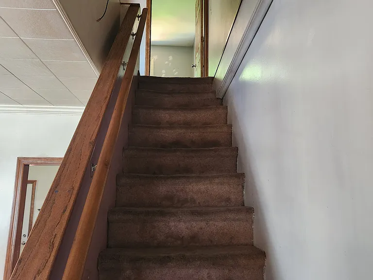 630 E Lackawanna Ave — Photo 4
