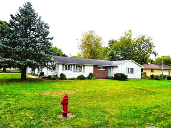 201 W Walnut St, Morocco, IN 47963