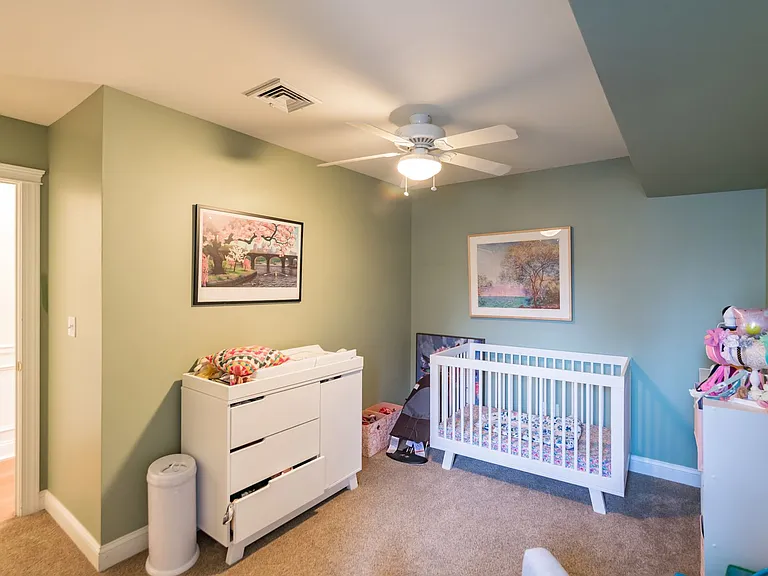 2242 Christian St — Photo 23