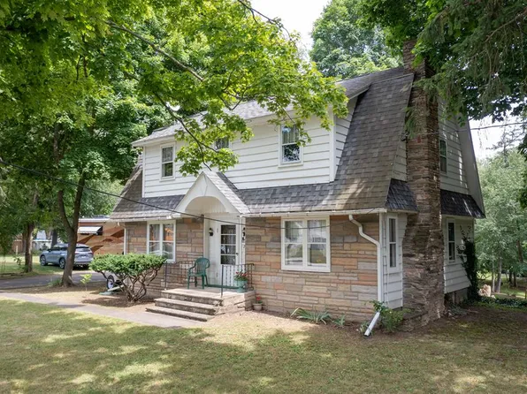 70 Geneva St, Bath, NY 14810