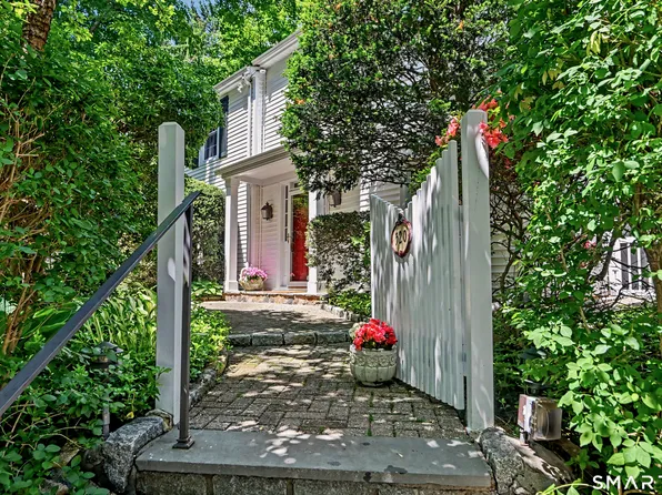 320 Ingleside Drive, Stamford, CT 06903