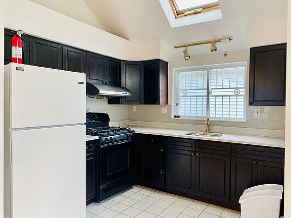 4th image of 8-01 119th St #2