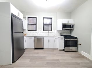 135 W 54th St APT 2, Bayonne, NJ 07002