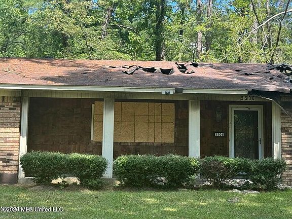 2nd image of 5506 Concord Dr NE