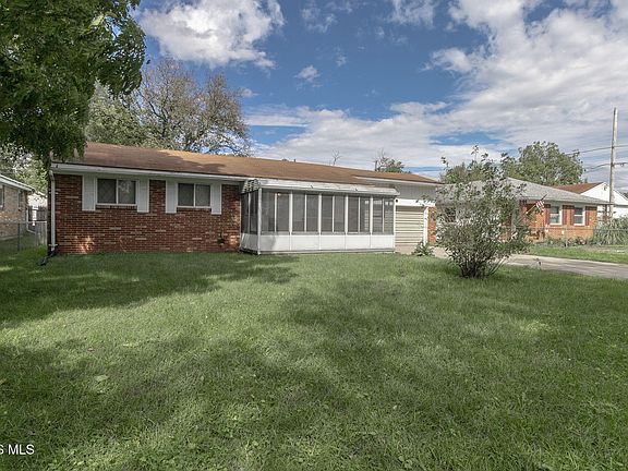2nd image of 1718 Welker Ave