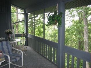 208 Tinequa Dr, Brevard, NC 28712