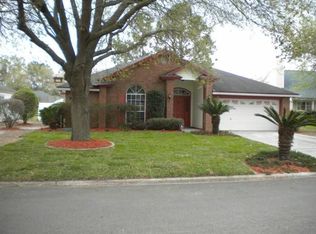 8265 Glasgow Ct, Jacksonville, FL 32244