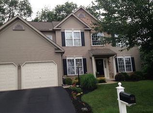 352 Brenda Lynn Dr, Mountville, PA 17554