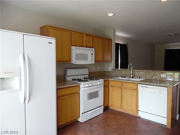 2nd image of 8509 Gracious Pine Ave