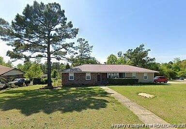 1st image of 143 Ingleside Dr