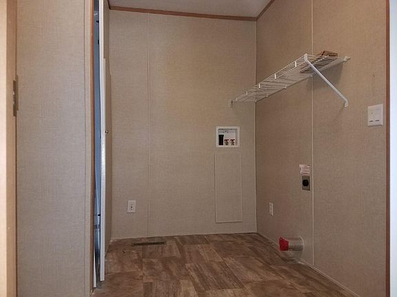 utility/mud room