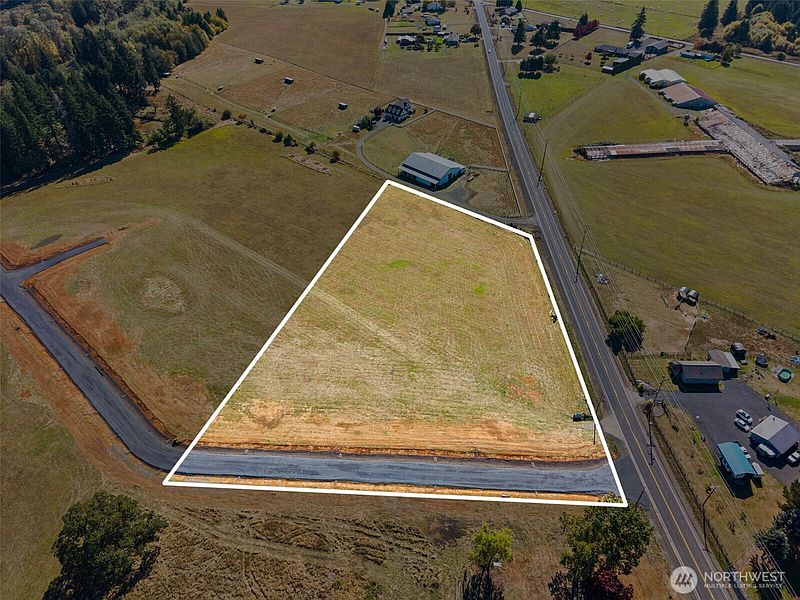 2nd image of 114 Caleb Lane