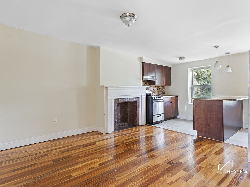 1st image of 74 Ryerson St #3