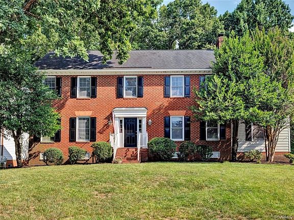 3rd image of 404 Poplar Hill Ct