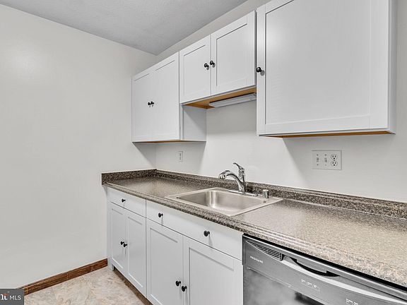 3rd image of 23313 Sugar Maple Ct #828-4C